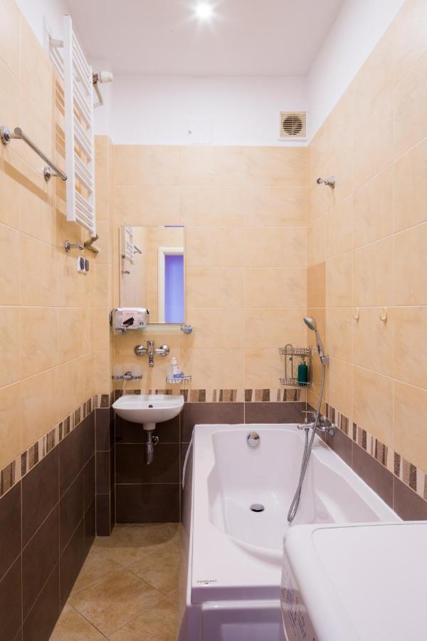 Apartment Metro Politechnika Varsavia Esterno foto